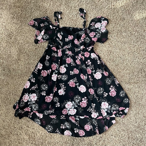 High Low Floral Dress - Picture 11 of 11